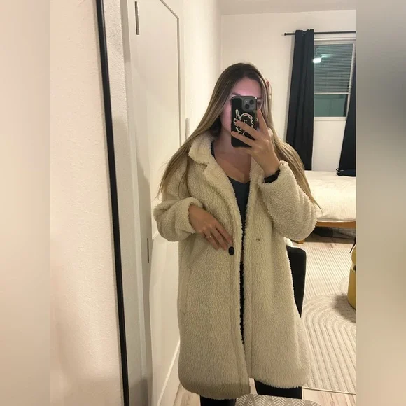 Italian coat - Picture 3 of 6